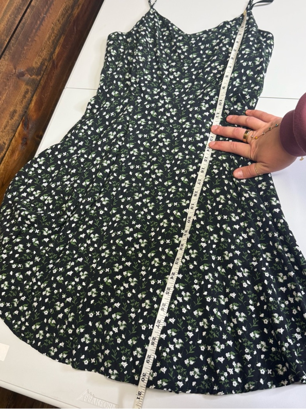 Floral Spaghetti Strap Dress in Black and White green flowers size L old navy - Picture 6 of 11